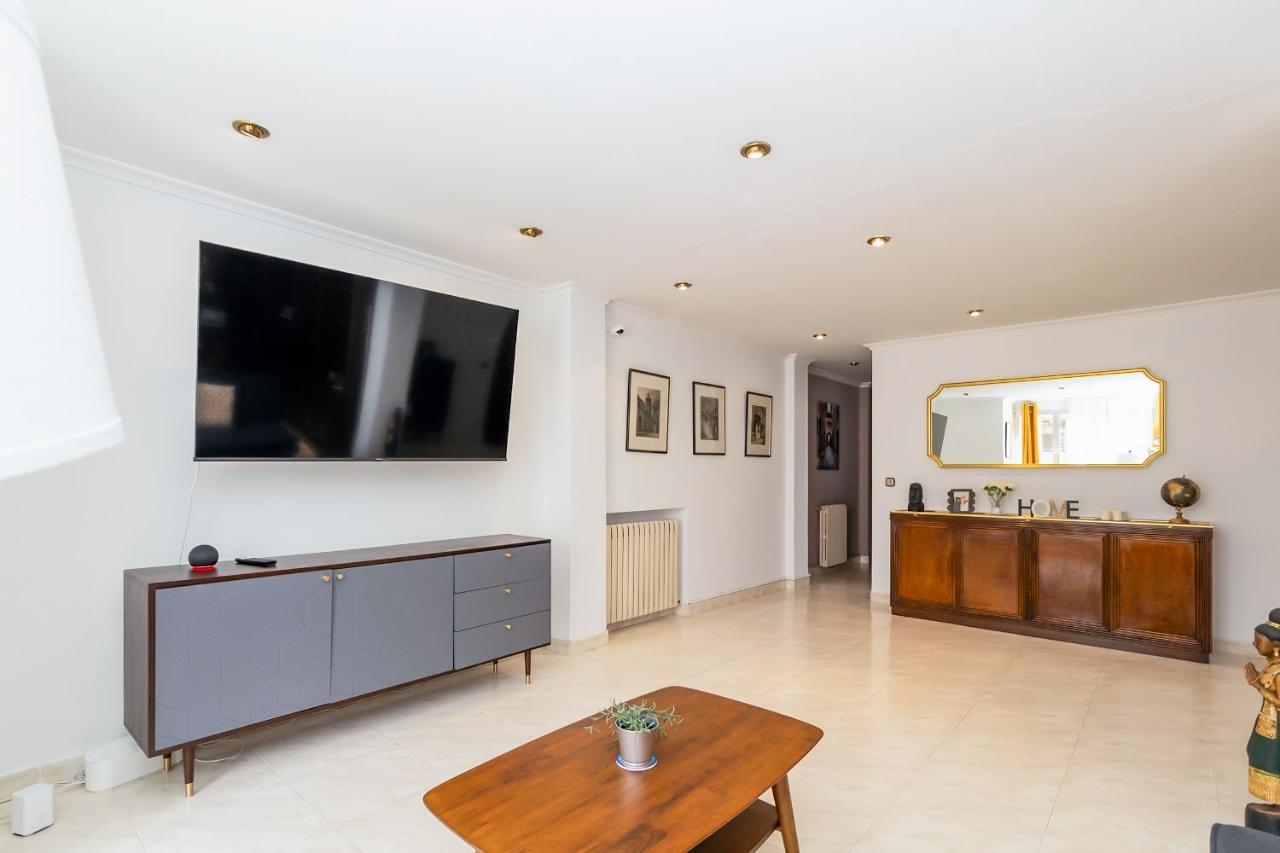 Maxwell House Valencia Apartment ภายนอก รูปภาพ