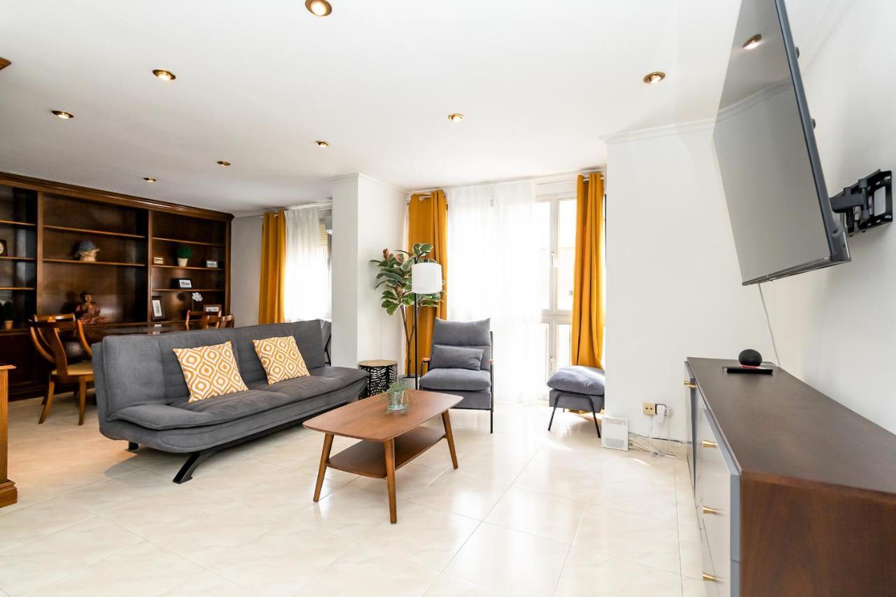 Maxwell House Valencia Apartment ภายนอก รูปภาพ